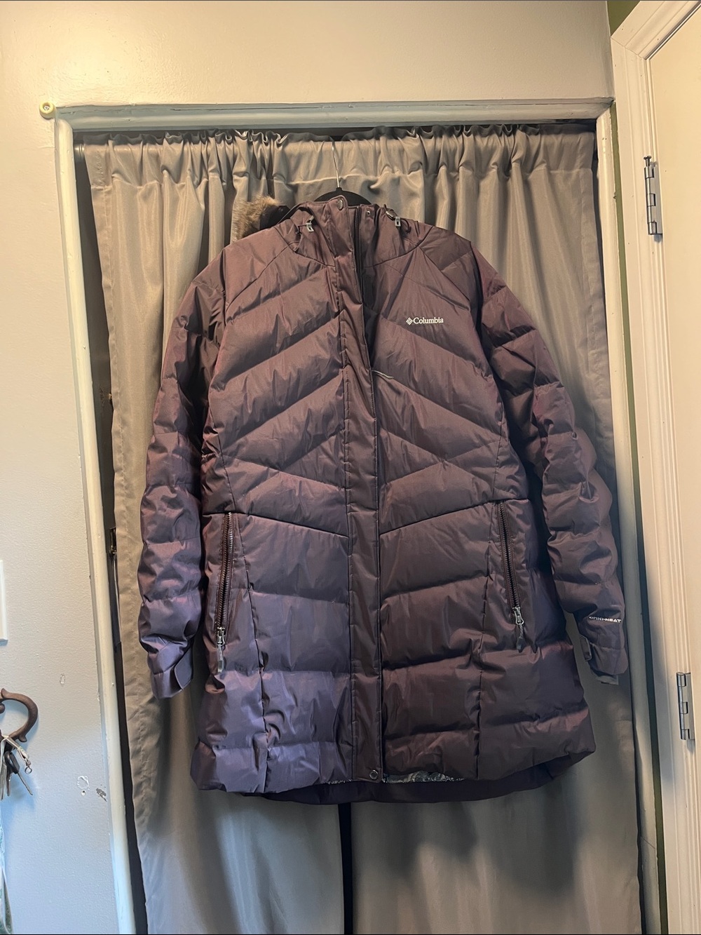 Columbia Women's Omni-HEAT™ Winter Parka/Jacket/coat (think Lay’D’Down?)